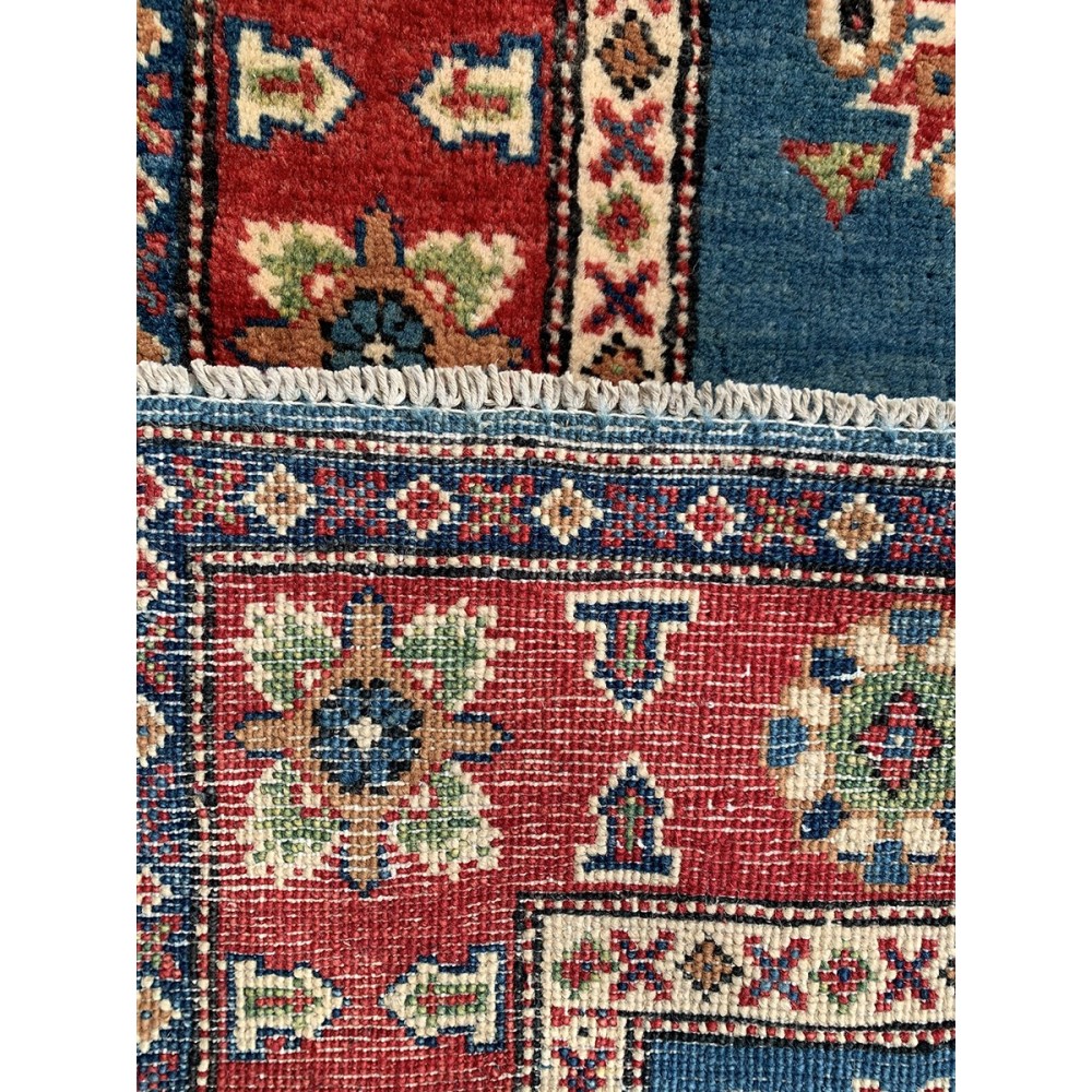 Tappeto geometrico blu Kazak misura 96x153 cm