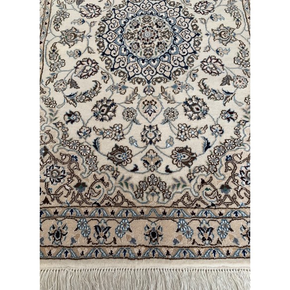 Tappeto persiano bianco Nain 6La misura 95x146 cm