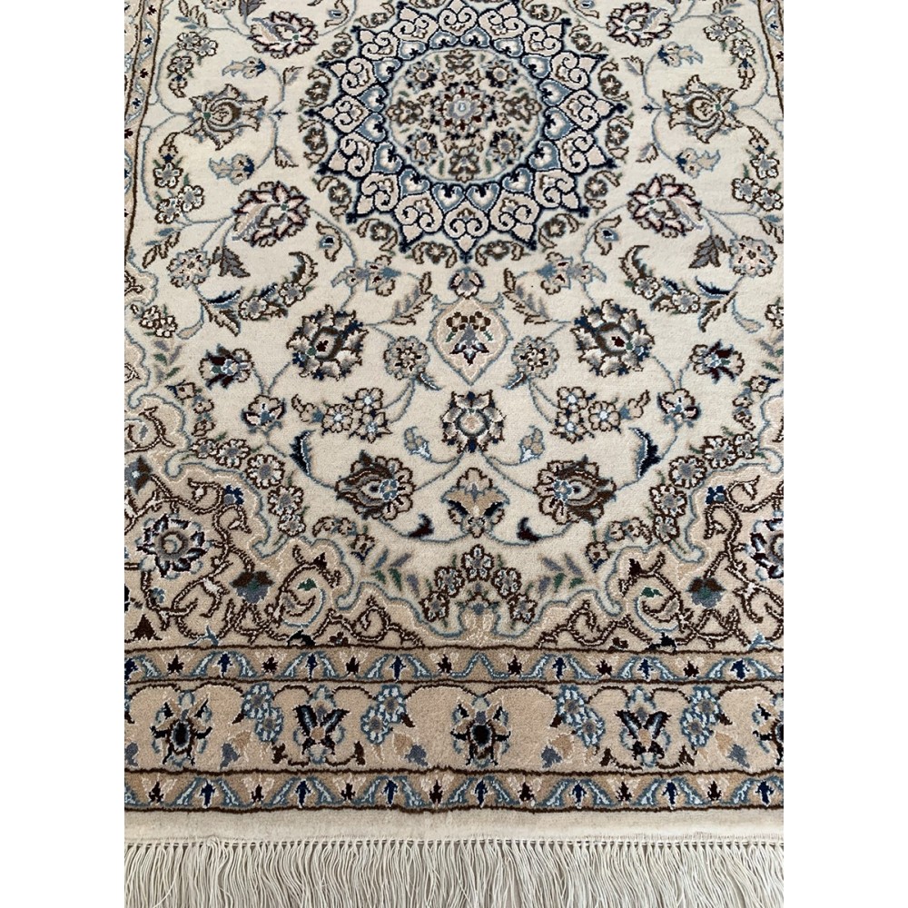 Tappeto persiano bianco Nain 6La misura 95x146 cm