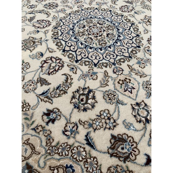 Tappeto persiano bianco Nain 6La misura 95x146 cm