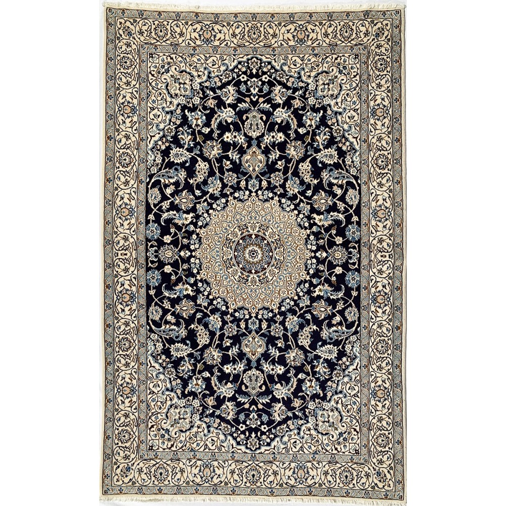 Tappeto persiano in lana Nain misura 130x211 cm
