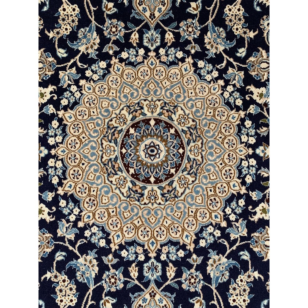 Tappeto persiano in lana Nain misura 130x211 cm
