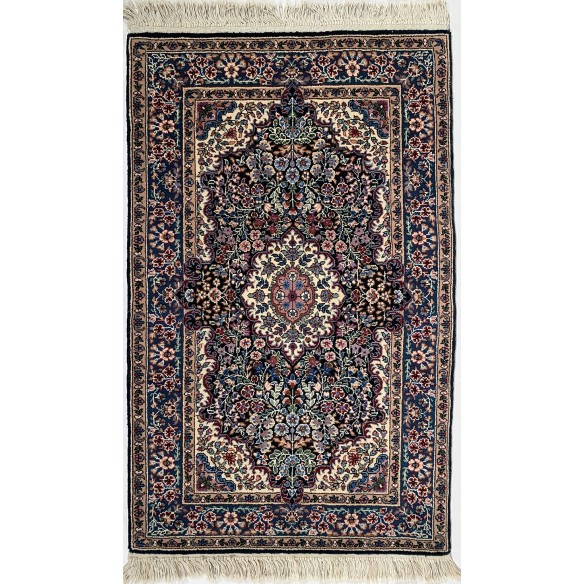 Tappeto Berkana blu annodato a mano 76x122 cm