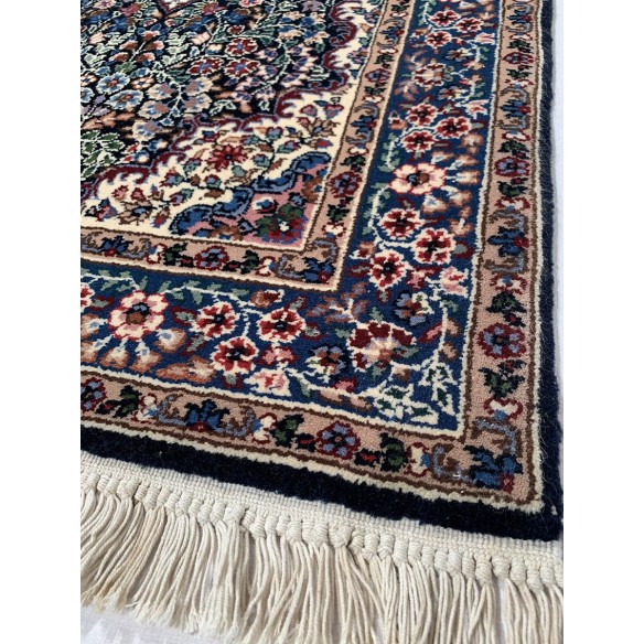 Tappeto Berkana blu annodato a mano 76x122 cm