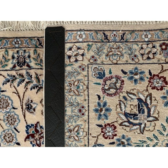 Tappeto persiano Nain 6La misura 153x203 cm