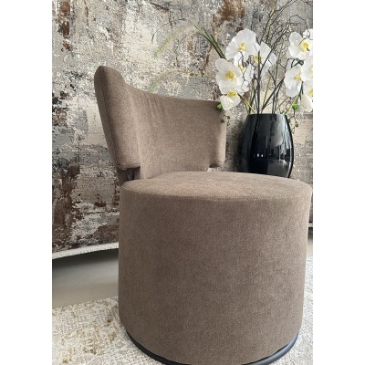 Poltrona in tessuto marrone