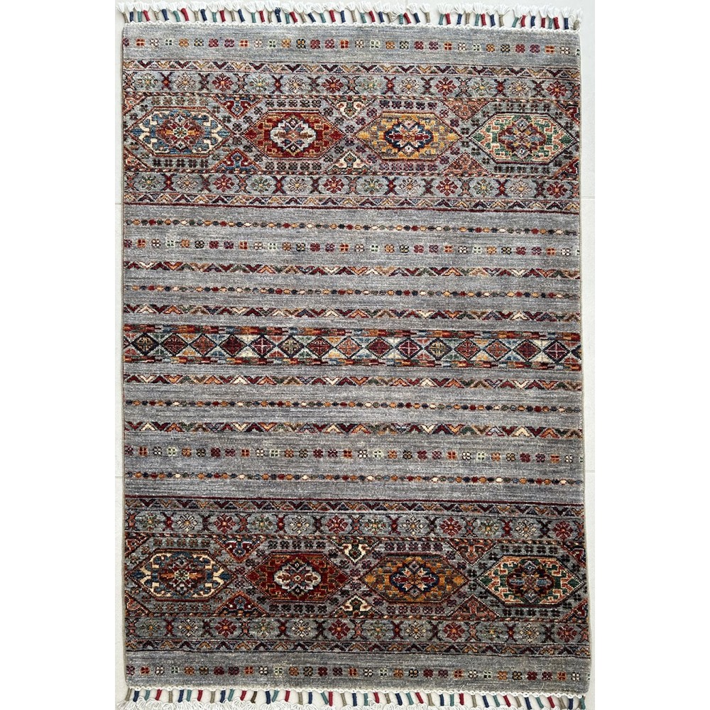 tappeto moderno in lana grigio shabargan korjin misura 146x102 cm