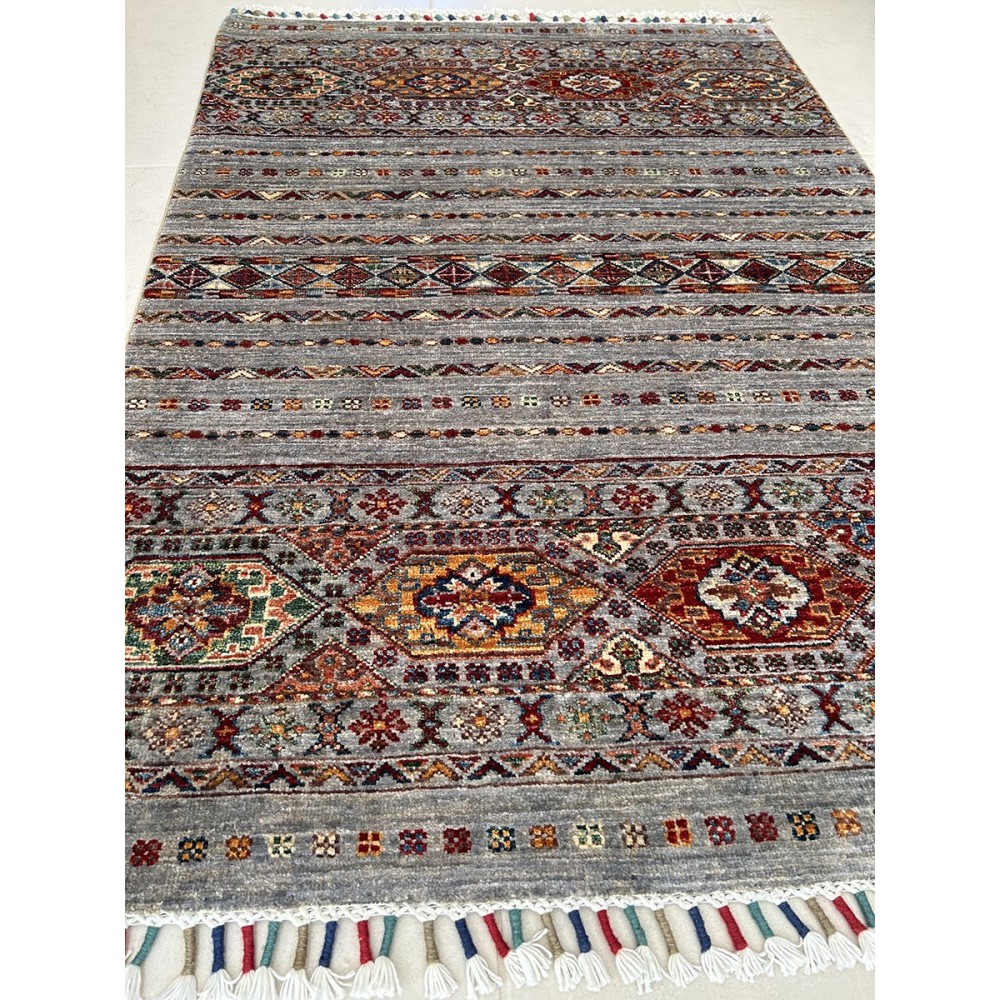 tappeto moderno in lana grigio shabargan korjin misura 146x102 cm