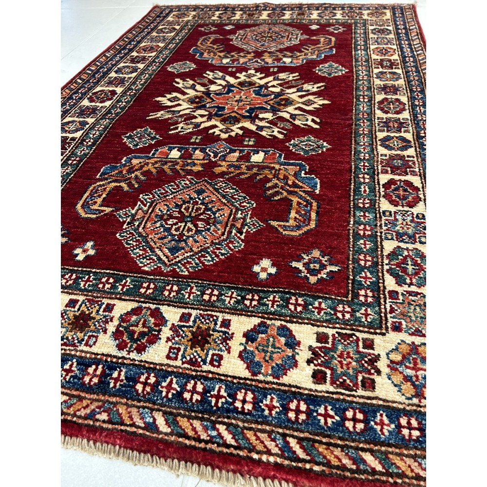 tappeto kazak in lana rosso e beige disegno geometrico misura 130x84 cm