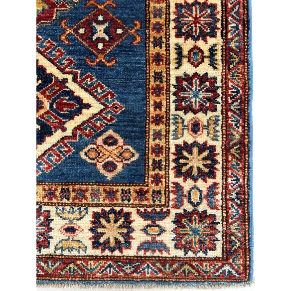 Tappeto kazak in lana blu e beige misura 120x78 cm