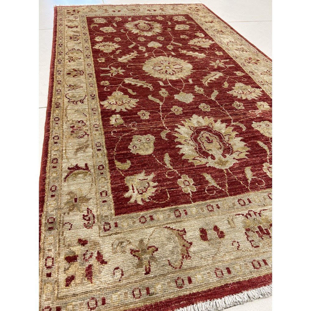 tappeto floreale in lana rosso e beige 86x150 cm