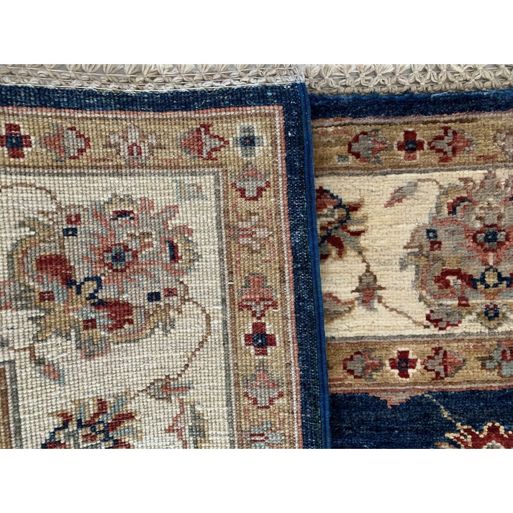 Tappeto in lana blu Ziegler misura 157x202 cm