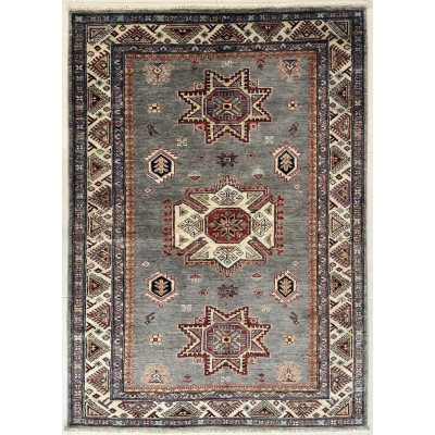 Tappeto Kazak Extra Fine Annodato a Mano – Pregiato Tappeto Orientale