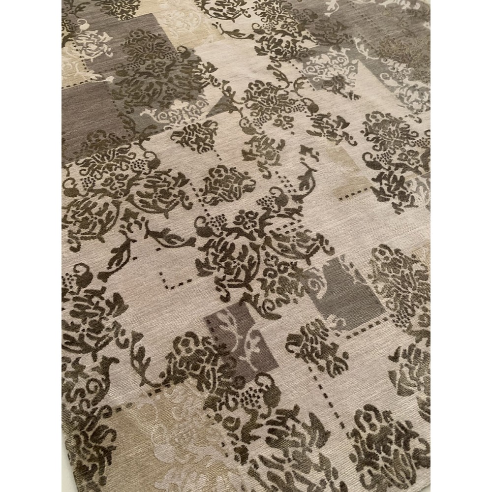 Tappeto in lana Nepal misura 246x172 cm