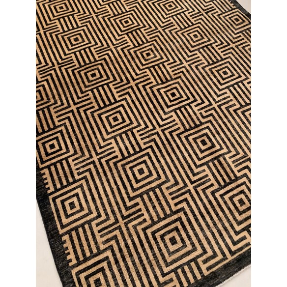 Tappeto moderno annodato a mano  Darya misura 167x243 cm