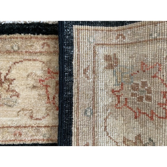 Tappeto floreale nero in lana Ziegler misura 97x140 cm