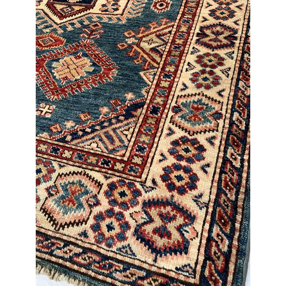 Tappeto geometrico azzurro Kazak misura 103x140 cm